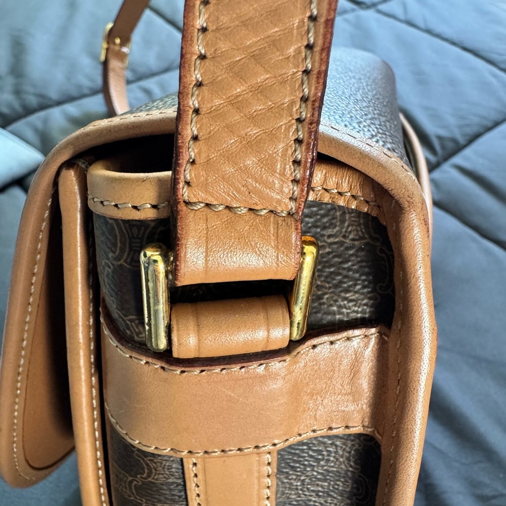Vintage Celine Brown Leather Saddle Crossbody with Tan Trim - Picture 14 of 16